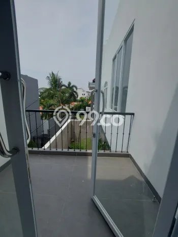 For Sale! Premium House LT 150m2 Desain Elegan di Kemang For Sale! Premium House LT 150m2 Desain Elegan di Kemang