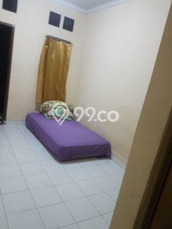 Rumah Kost untuk Dijual di Ciputat dengan 9 KT, 9 KM, Luas 450m2 Rumah Kost untuk Dijual di Ciputat dengan 9 KT, 9 KM, Luas 450m2