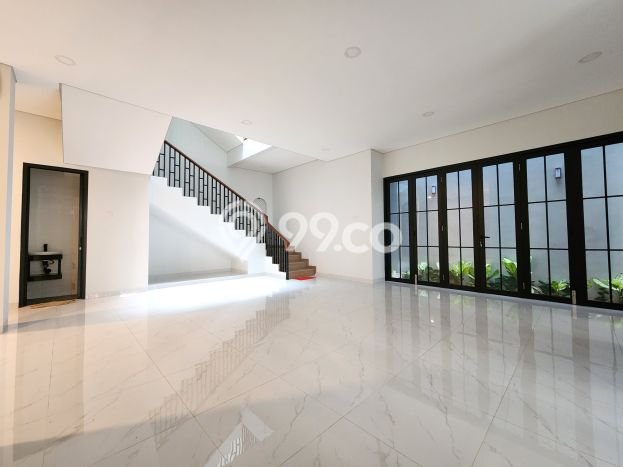 Rumah Luxury Modern Tanpa Renovasi di Kemang Jakarta Selatan Rumah Luxury Modern Tanpa Renovasi di Kemang Jakarta Selatan