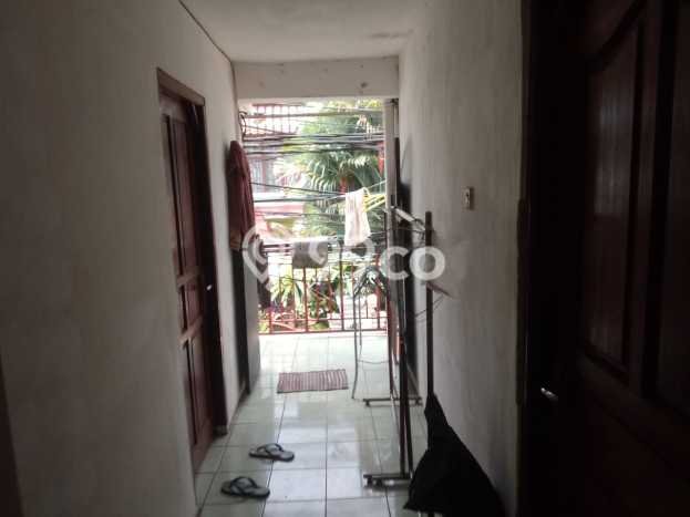 Rumah Luas Asri 10 KT Siap Huni di Ragunan Jakarta Selatan Rumah Luas Asri 10 KT Siap Huni di Ragunan Jakarta Selatan