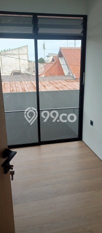 Dijual Cepat Rumah Bagus Siap Huni LB 175m2 di Jagakarsa, Jakarta Selatan Dijual Cepat Rumah Bagus Siap Huni LB 175m2 di Jagakarsa, Jakarta Selatan