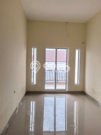 Jarang Ada! Rumah Sewa 2 Kamar Bagus Siap Huni Duri Kepa Jarang Ada! Rumah Sewa 2 Kamar Bagus Siap Huni Duri Kepa