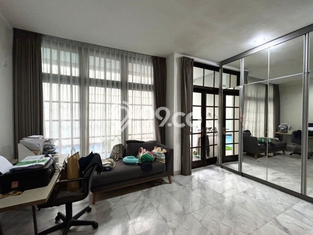 Hot Offer Hunian Mewah Ideal dan Luas di Tebet, Jakarta Selatan Hot Offer Hunian Mewah Ideal dan Luas di Tebet, Jakarta Selatan