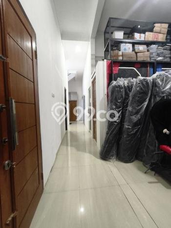 Rumah Mewah LB 259m2 Siap Pakai Desain Elegan di Jelambar, Jakarta Barat Rumah Mewah LB 259m2 Siap Pakai Desain Elegan di Jelambar, Jakarta Barat