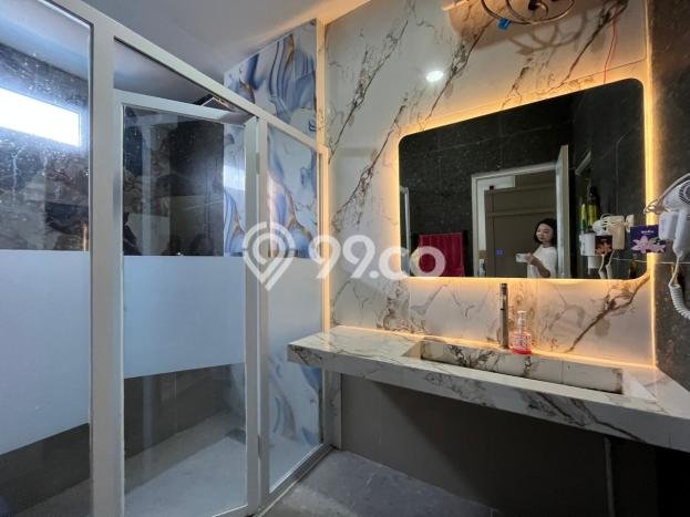 Rumah Mewah LB 259m2 Siap Pakai Desain Elegan di Jelambar, Jakarta Barat Rumah Mewah LB 259m2 Siap Pakai Desain Elegan di Jelambar, Jakarta Barat