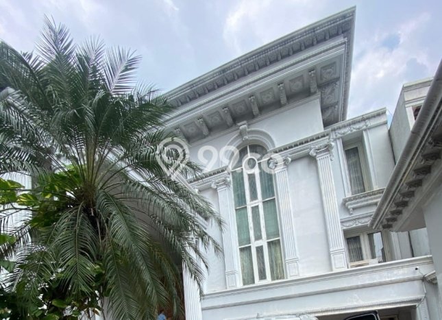 Hunian Mewah Siap Huni LT 458m2 di Kebayoran Lama, Jakarta Selatan Hunian Mewah Siap Huni LT 458m2 di Kebayoran Lama, Jakarta Selatan