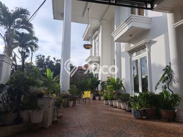 Dijual Rumah Luas Megah Dengan View Eksklusif di Cirendeu, Jakarta Selatan Dijual Rumah Luas Megah Dengan View Eksklusif di Cirendeu, Jakarta Selatan