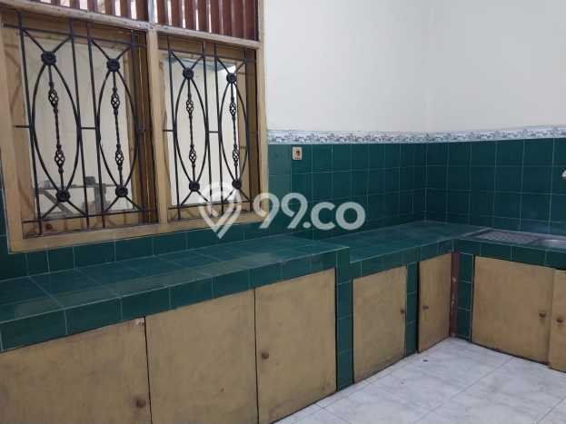 Sewa Rumah Murah di Cirendeu Jakarta Selatan Punya 4 Kamar Tidur Sewa Rumah Murah di Cirendeu Jakarta Selatan Punya 4 Kamar Tidur