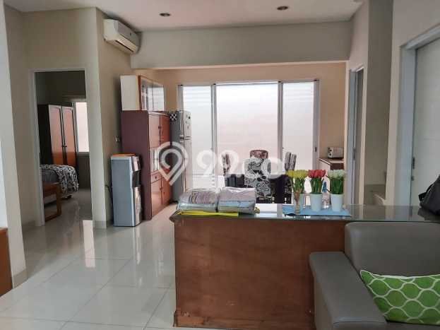 Rumah Elit LB 250m2 Siap Huni Desain Elegan di Green Lake City, Jakarta Barat Rumah Elit LB 250m2 Siap Huni Desain Elegan di Green Lake City, Jakarta Barat