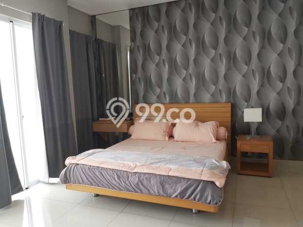 Rumah Elit LB 250m2 Siap Huni Desain Elegan di Green Lake City, Jakarta Barat Rumah Elit LB 250m2 Siap Huni Desain Elegan di Green Lake City, Jakarta Barat