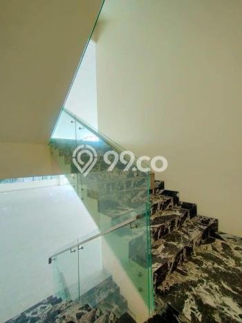 LOKASI PREMIUM! Kantor Kawasan Kemayoran, Luas 2750m², Mainroad, Kawasan Komersial LOKASI PREMIUM! Kantor Kawasan Kemayoran, Luas 2750m², Mainroad, Kawasan Komersial