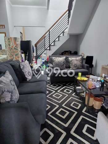 SIAP HUNI! Rumah Strategis di Baleendah, Luas 102m² Bangunan 210m² SIAP HUNI! Rumah Strategis di Baleendah, Luas 102m² Bangunan 210m²