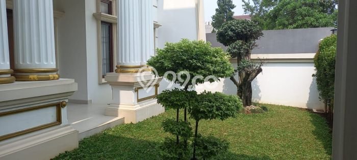 HARGA TERBAIK! Rumah Premium di Kota Wisata, LT 375m² Bangunan 500m² HARGA TERBAIK! Rumah Premium di Kota Wisata, LT 375m² Bangunan 500m²