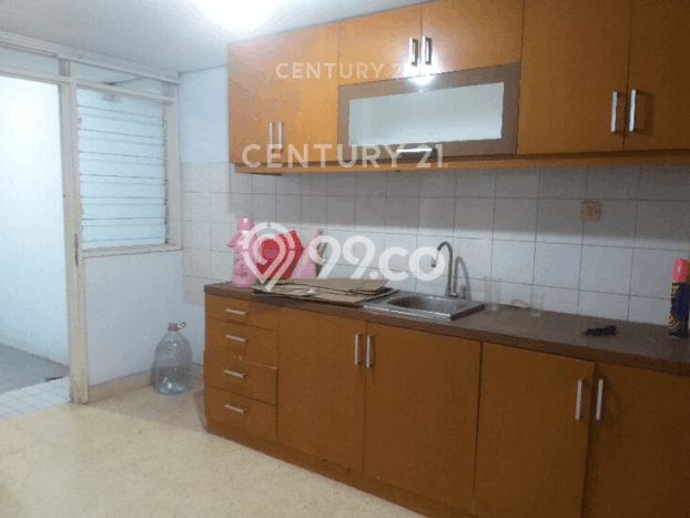 Ready to Use! Premium House LT 231m2 Desain Modern di Warung Buncit Ready to Use! Premium House LT 231m2 Desain Modern di Warung Buncit