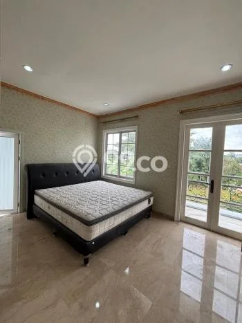 Rumah Sewa Tangerang LT 250m2 LB 500m2 Kawasan Gading Serpong Rumah Sewa Tangerang LT 250m2 LB 500m2 Kawasan Gading Serpong