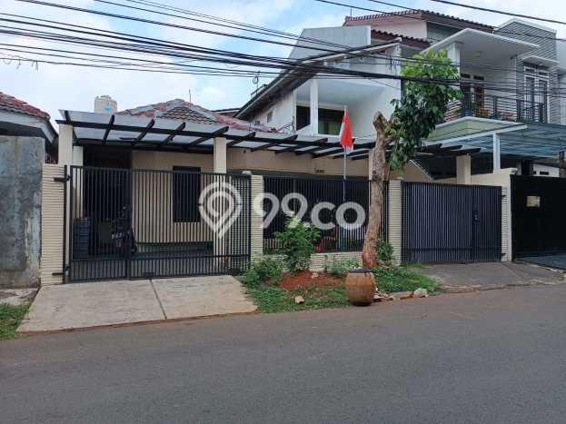 Rumah Elit Modern Siap Huni di Taman Meruya Jakarta Barat Rumah Elit Modern Siap Huni di Taman Meruya Jakarta Barat