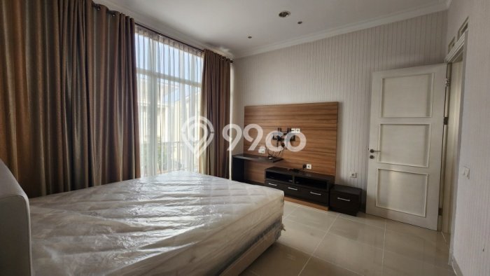 Dijual Rumah Mewah Elegan Dengan View Cantik di Gading Serpong, Tangerang Dijual Rumah Mewah Elegan Dengan View Cantik di Gading Serpong, Tangerang