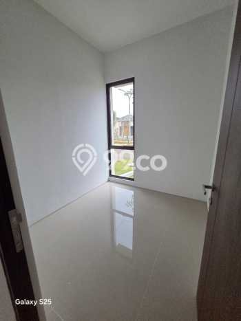 Rumah area Cisauk, 2 KT, Area Asri, Luas 84m2m² LB 45m2m² Rumah area Cisauk, 2 KT, Area Asri, Luas 84m2m² LB 45m2m²