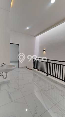 Jual Rumah Modern 4 KT di Meruya, Jakarta Barat Jual Rumah Modern 4 KT di Meruya, Jakarta Barat