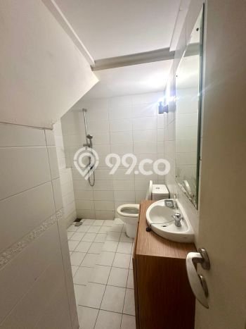 Rumah Elit Modern Tanpa Renovasi di Green Lake City Jakarta Barat Rumah Elit Modern Tanpa Renovasi di Green Lake City Jakarta Barat