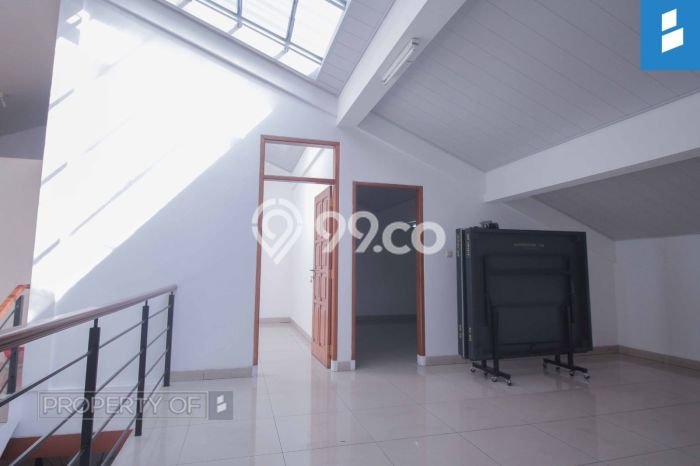 Rumah di Kawasan , Lingkungan Elite LT 236m2m² Rumah di Kawasan , Lingkungan Elite LT 236m2m²