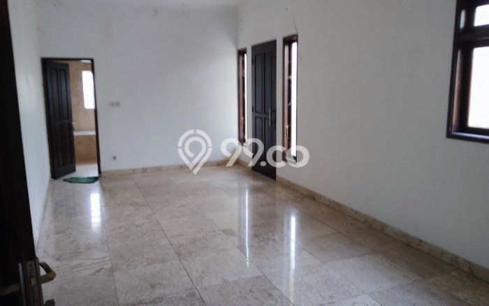 UNIT SPESIAL! Rumah di Cilandak, 4 KM, Dekat Pusat Kota, LT 463m2m² Bangunan 600m2m² UNIT SPESIAL! Rumah di Cilandak, 4 KM, Dekat Pusat Kota, LT 463m2m² Bangunan 600m2m²