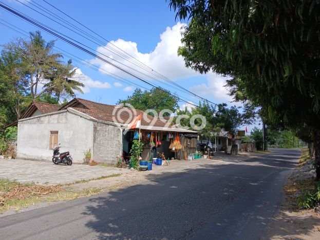TANAH PROSPEKTIF! Tanah Kawasan Sleman, Luas 192m², Tepi Jalan Utama TANAH PROSPEKTIF! Tanah Kawasan Sleman, Luas 192m², Tepi Jalan Utama
