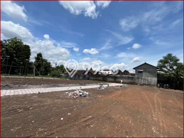Jual Rumah 2 KT di Berbah, Sleman - LT 120m² Jual Rumah 2 KT di Berbah, Sleman - LT 120m²