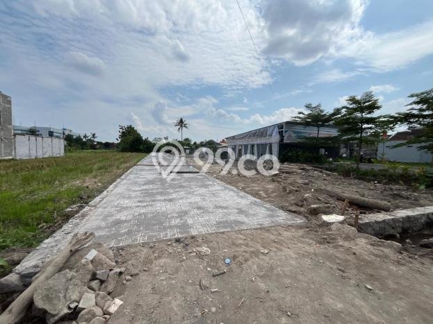 AREA PROSPEKTIF! Tanah Kawasan Gamping, Luas 353m2m², Akses Transportasi, Kawasan Potensial AREA PROSPEKTIF! Tanah Kawasan Gamping, Luas 353m2m², Akses Transportasi, Kawasan Potensial