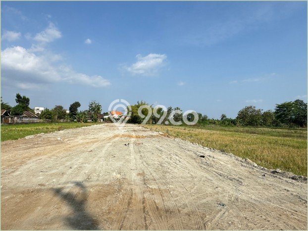 Tanah Potensial di Godean, Luas 295m2m², Akses Mudah Tanah Potensial di Godean, Luas 295m2m², Akses Mudah