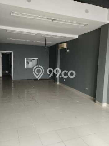 Ruko di , Luas 250m2m², Kawasan Bisnis, Ramai Ruko di , Luas 250m2m², Kawasan Bisnis, Ramai
