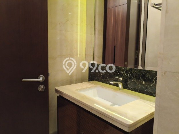 Hunian Apartemen High-Class untuk Dijual di Jakarta Selatan dengan 3 BR & 3 Kamar Mandi Hunian Apartemen High-Class untuk Dijual di Jakarta Selatan dengan 3 BR & 3 Kamar Mandi