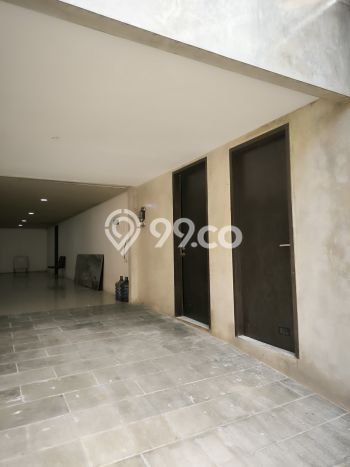 Hunian Mewah Siap Huni LT 200m2 di Kembangan, Jakarta Barat Hunian Mewah Siap Huni LT 200m2 di Kembangan, Jakarta Barat