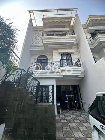 Rumah Luxury Modern Siap Huni di Pejaten Jakarta Selatan Rumah Luxury Modern Siap Huni di Pejaten Jakarta Selatan