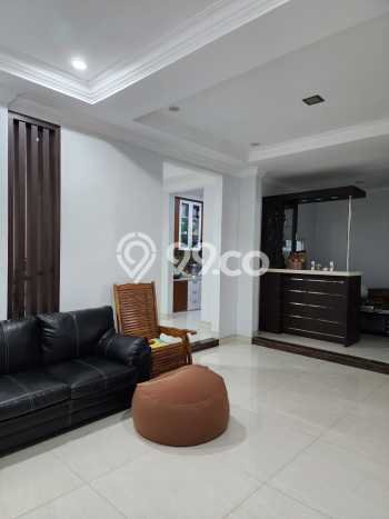GOOD DEAL! Rumah Premium area Sektor 1E-Gading Serpong, Luas 162m² LB 300m² GOOD DEAL! Rumah Premium area Sektor 1E-Gading Serpong, Luas 162m² LB 300m²