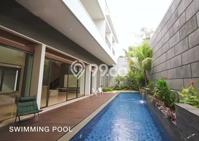 Jual Rumah Mewah Megah Dengan View Eksklusif di BSD City, Tangerang Jual Rumah Mewah Megah Dengan View Eksklusif di BSD City, Tangerang