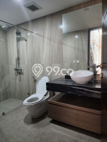 Jual Rumah Mewah Megah Dengan View Eksklusif di BSD City, Tangerang Jual Rumah Mewah Megah Dengan View Eksklusif di BSD City, Tangerang