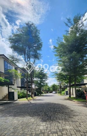 Ready to Use! Premium House LT 220m2 Desain Modern di BSD City Ready to Use! Premium House LT 220m2 Desain Modern di BSD City
