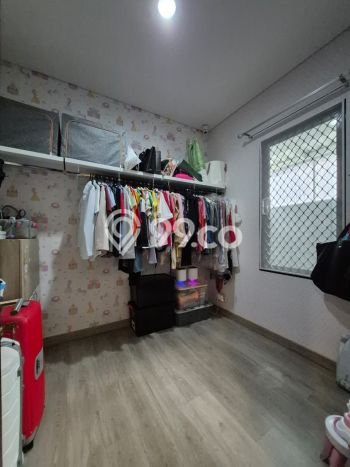 Rumah Luas Asri 2 KT Siap Pakai di BSD City Tangerang Rumah Luas Asri 2 KT Siap Pakai di BSD City Tangerang