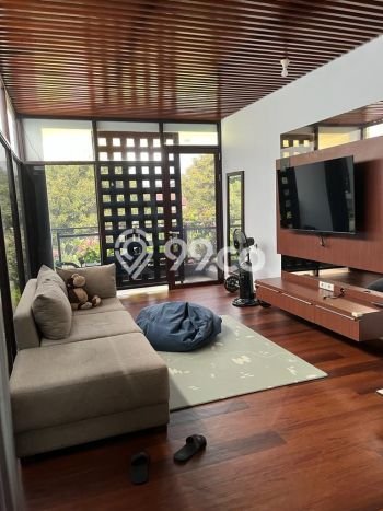 Dijual Rumah Mewah Elegan Dengan View Cantik di Bintaro, Tangerang Selatan Dijual Rumah Mewah Elegan Dengan View Cantik di Bintaro, Tangerang Selatan