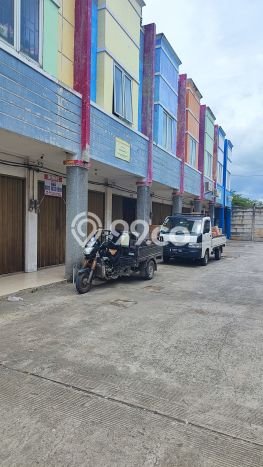 Unit Ruko Dijual di Tangerang LT 57m2 & LB 131m2 Unit Ruko Dijual di Tangerang LT 57m2 & LB 131m2