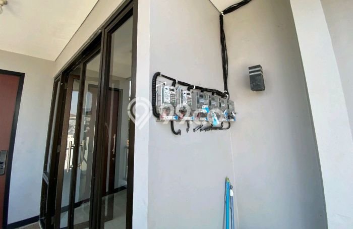 Hunian Mewah LB 200m2 Siap Pakai Desain Elegan di Bintaro, Tangerang Selatan Hunian Mewah LB 200m2 Siap Pakai Desain Elegan di Bintaro, Tangerang Selatan