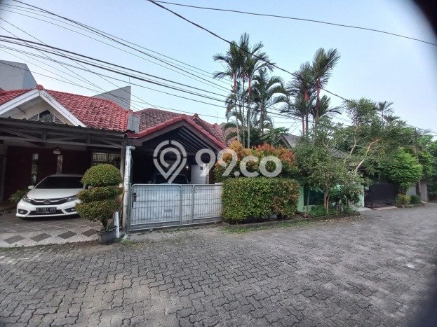Jual Rumah Favorit Siap Huni LB 160m2 di Ciputat, Tangerang Selatan Jual Rumah Favorit Siap Huni LB 160m2 di Ciputat, Tangerang Selatan