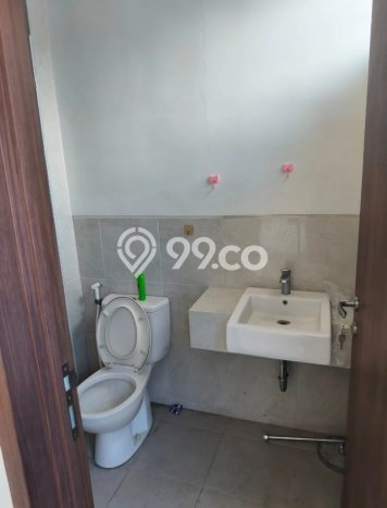 Rumah Exclusive LT 105m2m² / LB 180m2m² di Kompleks Cluster Sambikerep, Surabaya Rumah Exclusive LT 105m2m² / LB 180m2m² di Kompleks Cluster Sambikerep, Surabaya