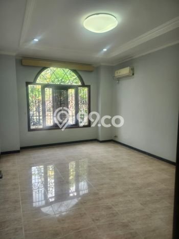 Best Deal Hunian Mewah Ideal dan Luas di Dukuh Pakis, Surabaya Best Deal Hunian Mewah Ideal dan Luas di Dukuh Pakis, Surabaya