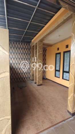 For Sale Rumah 3 Kamar Lokasi Strategis Bagus dan Strategis di Waru For Sale Rumah 3 Kamar Lokasi Strategis Bagus dan Strategis di Waru