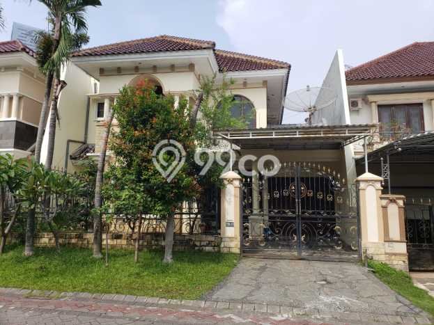 Rumah Elit Modern Tanpa Renovasi di Pakis Surabaya Rumah Elit Modern Tanpa Renovasi di Pakis Surabaya