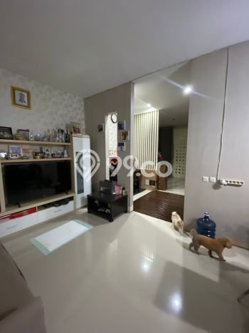 Rumah Luxury Modern Tanpa Renovasi di Lidah Kulon Surabaya Rumah Luxury Modern Tanpa Renovasi di Lidah Kulon Surabaya