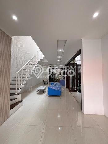 Rumah Luxury Modern Siap Huni di Cipete Jakarta Selatan Rumah Luxury Modern Siap Huni di Cipete Jakarta Selatan