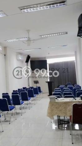 Ruko Disewa di Jakarta Barat dengan LB 315m2 Area Komersial Ramai Ruko Disewa di Jakarta Barat dengan LB 315m2 Area Komersial Ramai